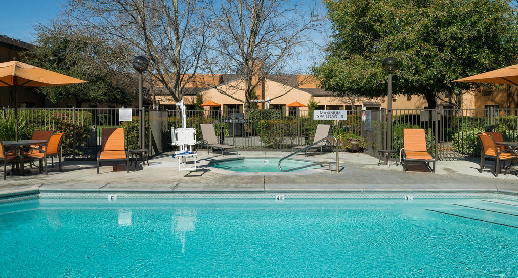 Courtyard By Marriott Vacaville Buitenkant foto